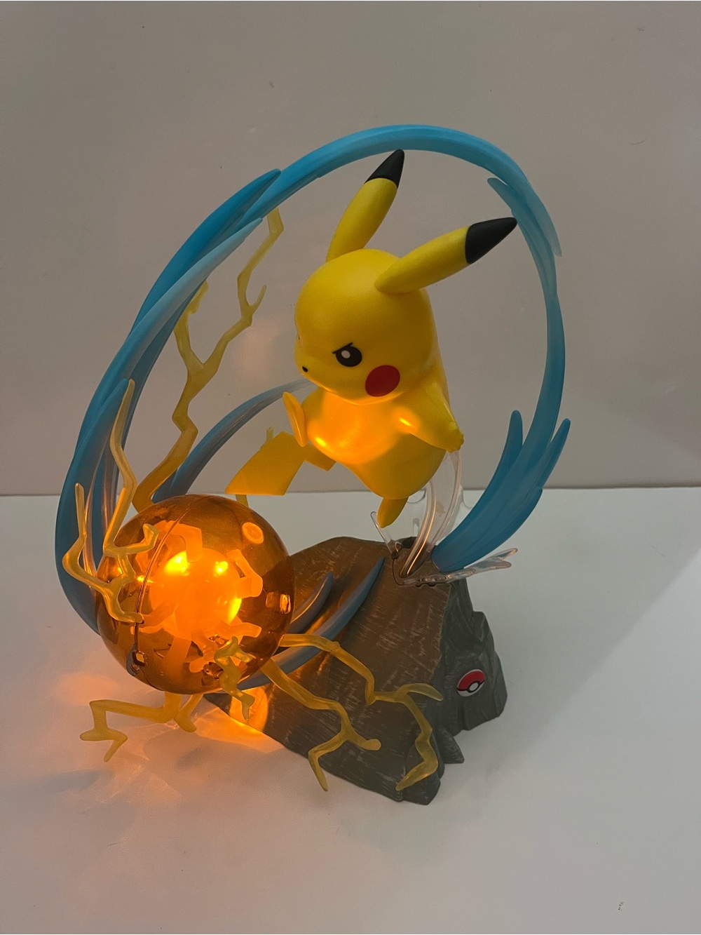 Pikachu Light FX Electric Battle LED Figure